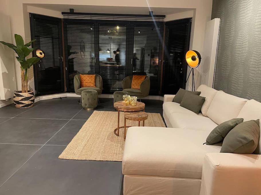 Ostend Chic, Luxe Loftstijl In Oostende Buitenkant foto